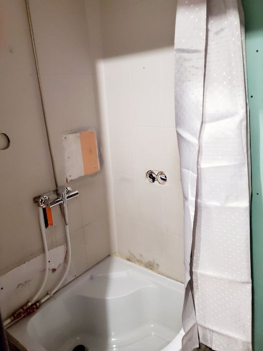 Продам подвальное помещение с Отдельным Входом , Центр