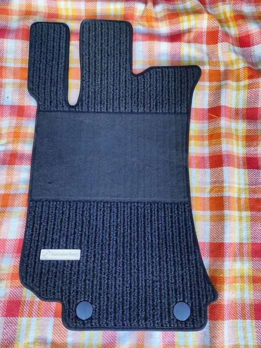 Dywanik kierowcy Mercedes W251