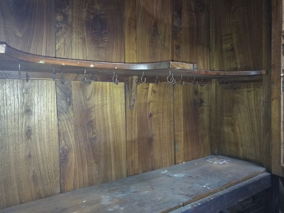 Cristaleira Castanho Maciço Centenária