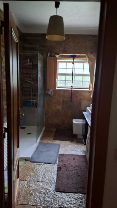 Quinta T3 inserida numa área de 3 hectares com boas infraestruturas