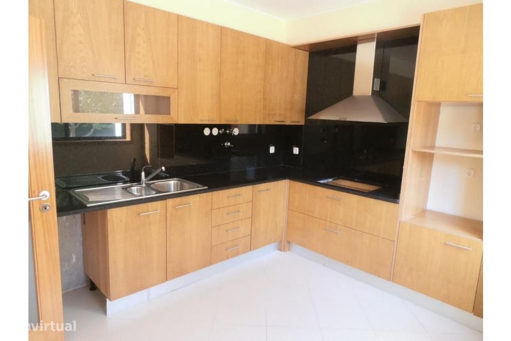 moradia t3 como nova caminha / viana.