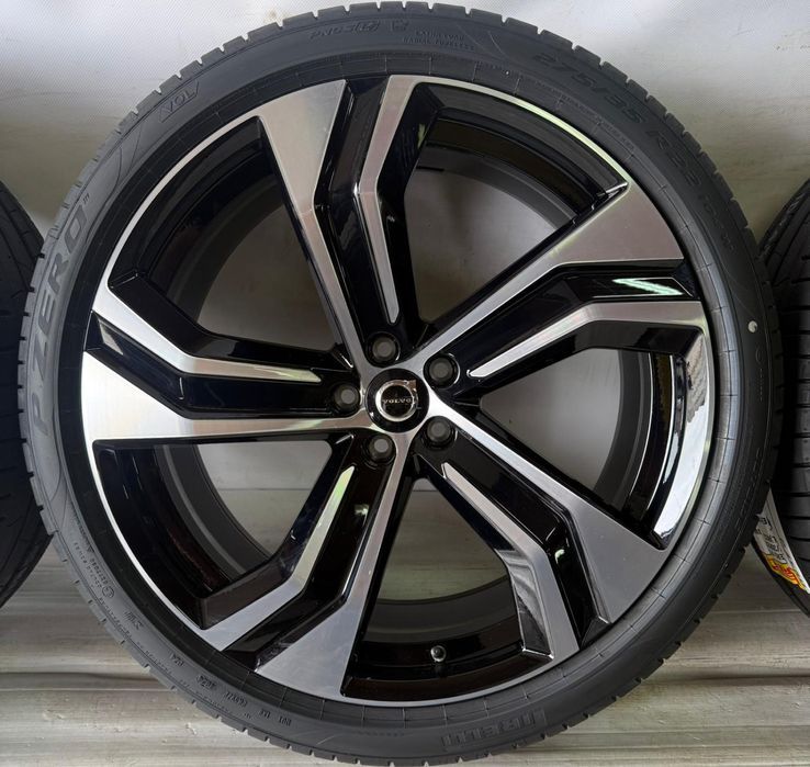 Volvo Xc90 koła Alu 275/35r22 Pirelli Nowe Lato Oryginał 2025 rok