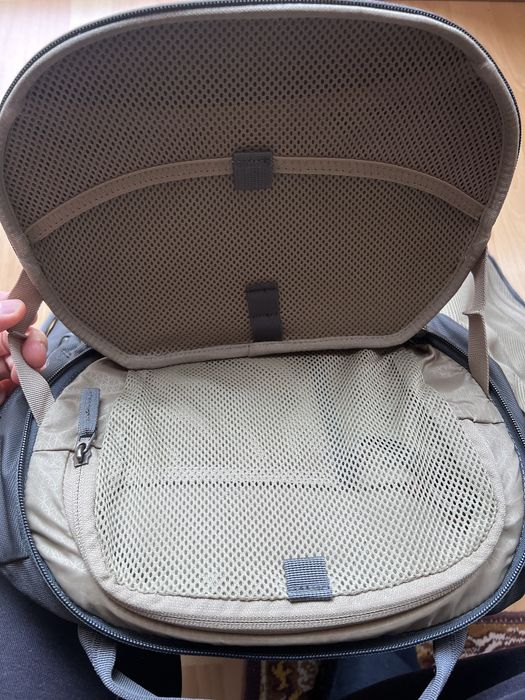 Thule landmark 40l obsidian