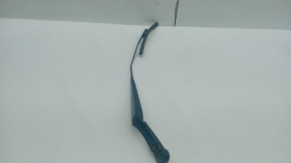 Haste / braço de escova limpa vidros frente direita NISSAN Pulsar Hatc