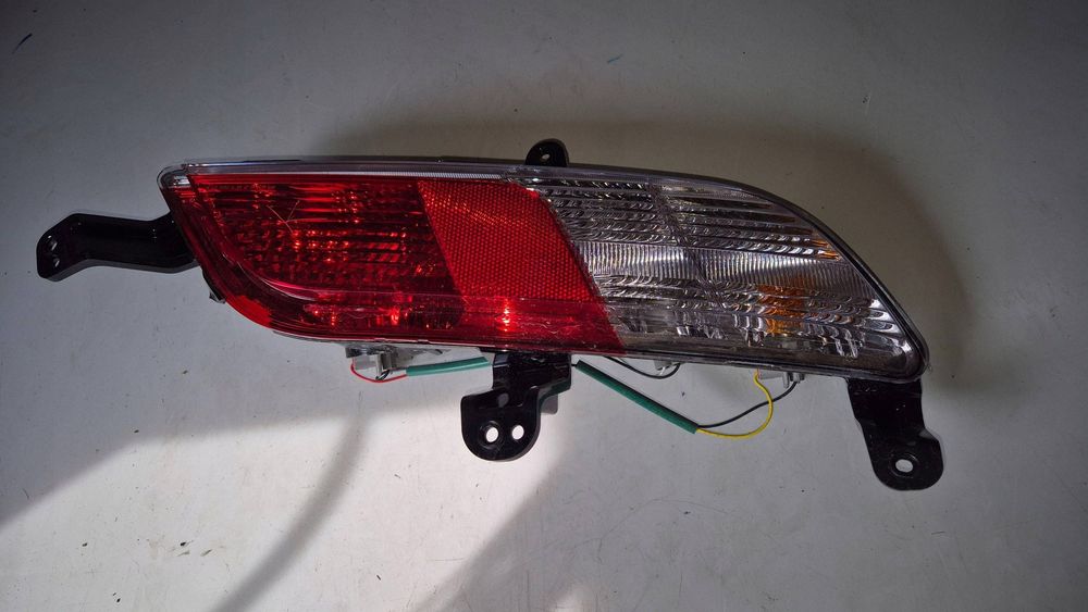 Korando 20- 8390237101 Uszkodzone Tylne Światło Przeciwmgielne Prawe