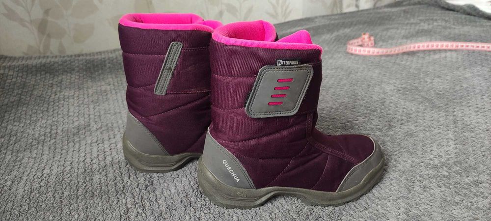 Термоботинки для дівчинки Quechua 35. За устілкою 22 см.