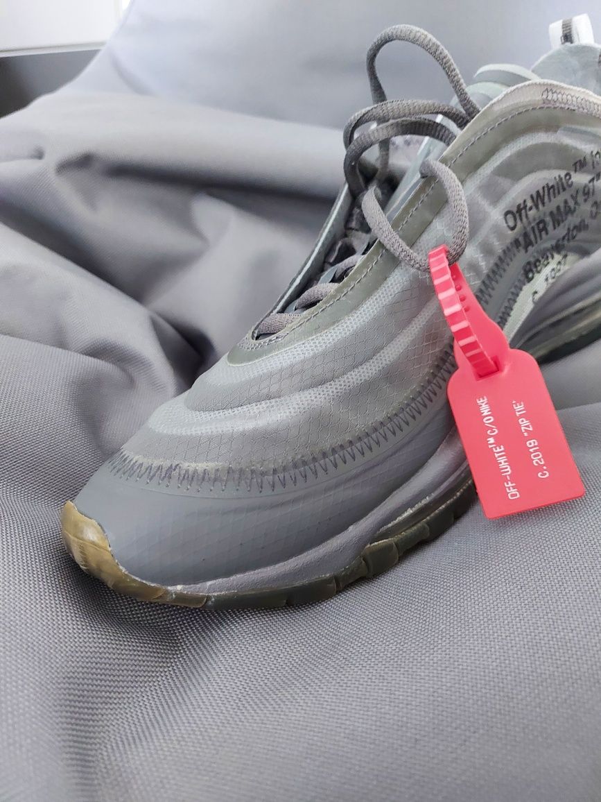nike off white menta