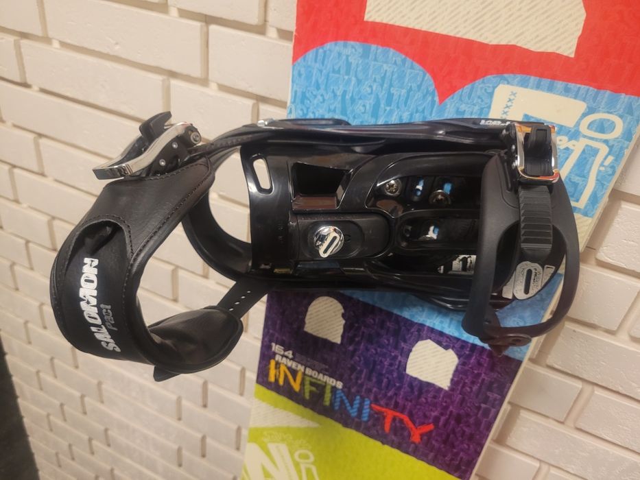 Deska snowboardowa RAVEN INFINITY 154