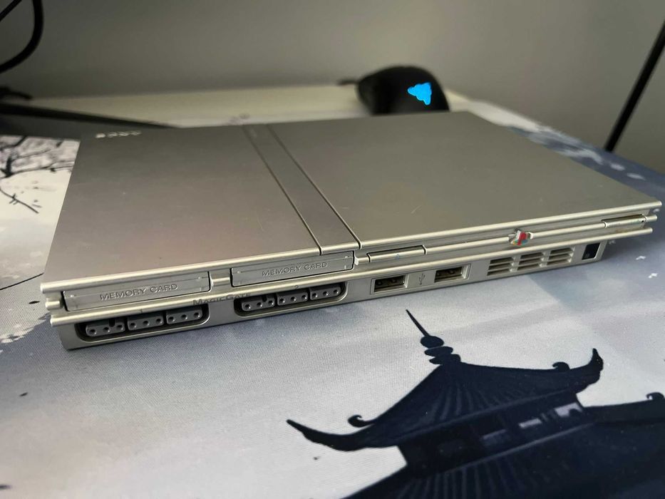 PS2 -PlayStation 2 Slim Prateado