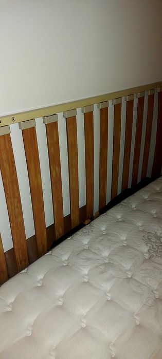 Vendo Colchão de molas Ensacadas Molaflex + Estrado