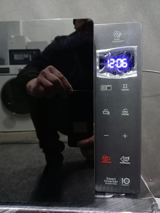 Мікрохвильовка LG