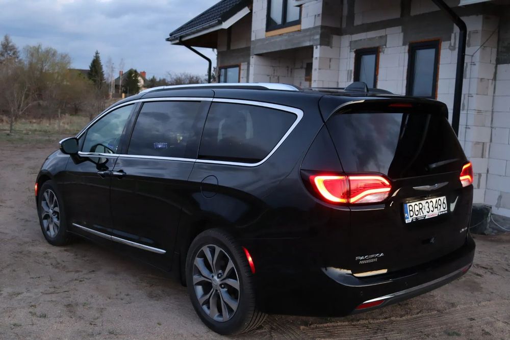 Chrysler Pacifica Limited odkurzacz panorama wentylowane fotele