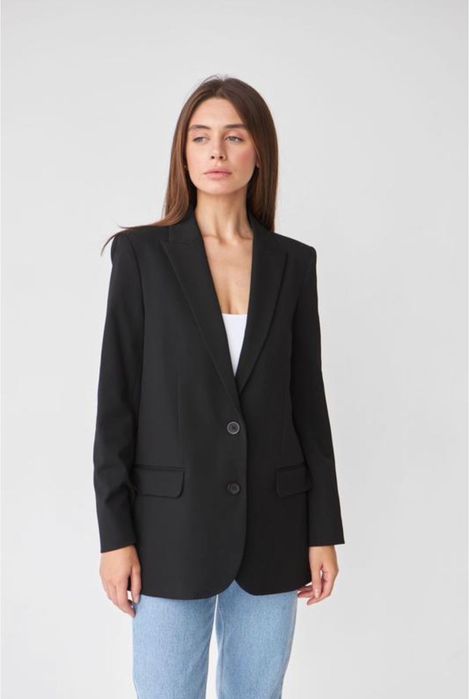 Жіночий піджак в чорному кольорі 42 р.