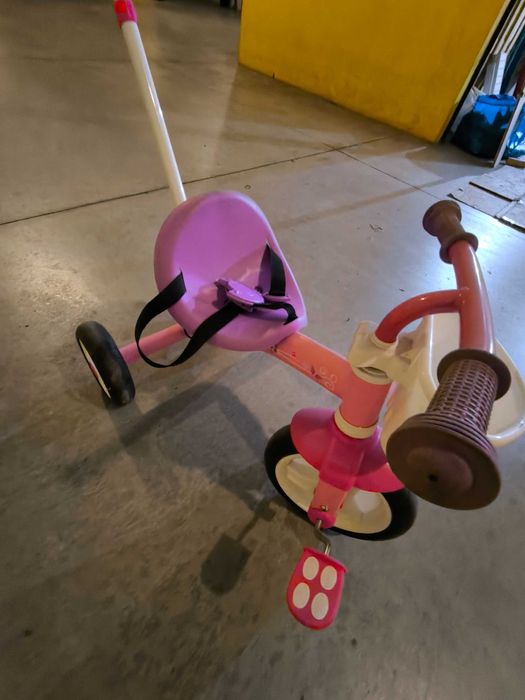 Triciclo de menina