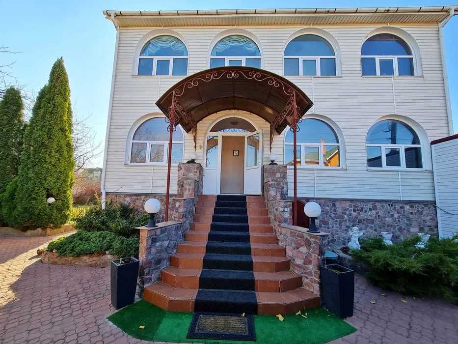 39 Коттедж  Дом  Бассейн t 30+  Джакузи  Барбекю Сауна Бильярд мангал