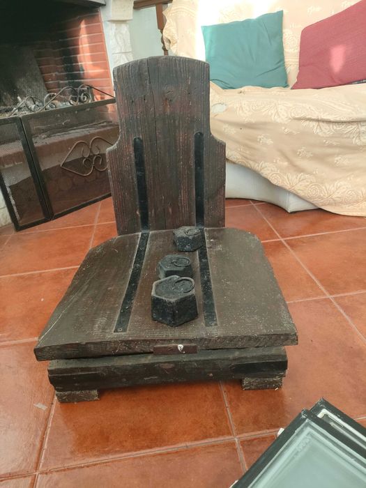 Balança madeira vintage