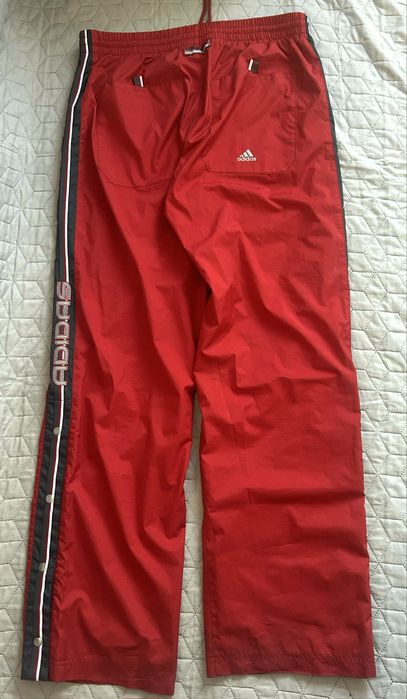 Adidas штани червоні