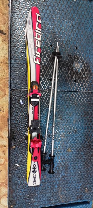 Narty dziecięce długość 100 cm + kijki 75 cm  użyte dwa razy.