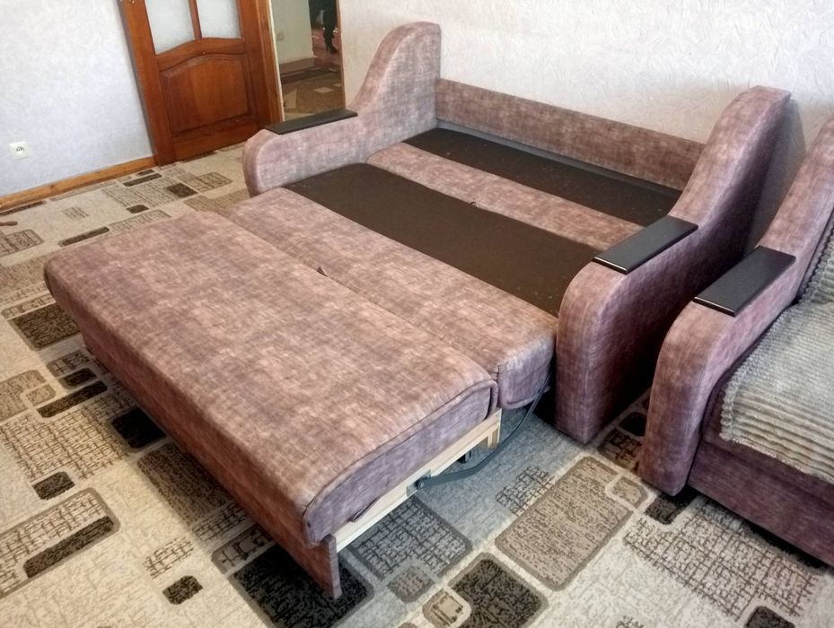 Продається розкладний диван-малятко