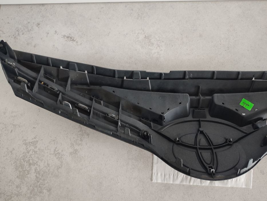 Grill Atrapa Toyota Avensis T27 Lift 15r+Oryginał