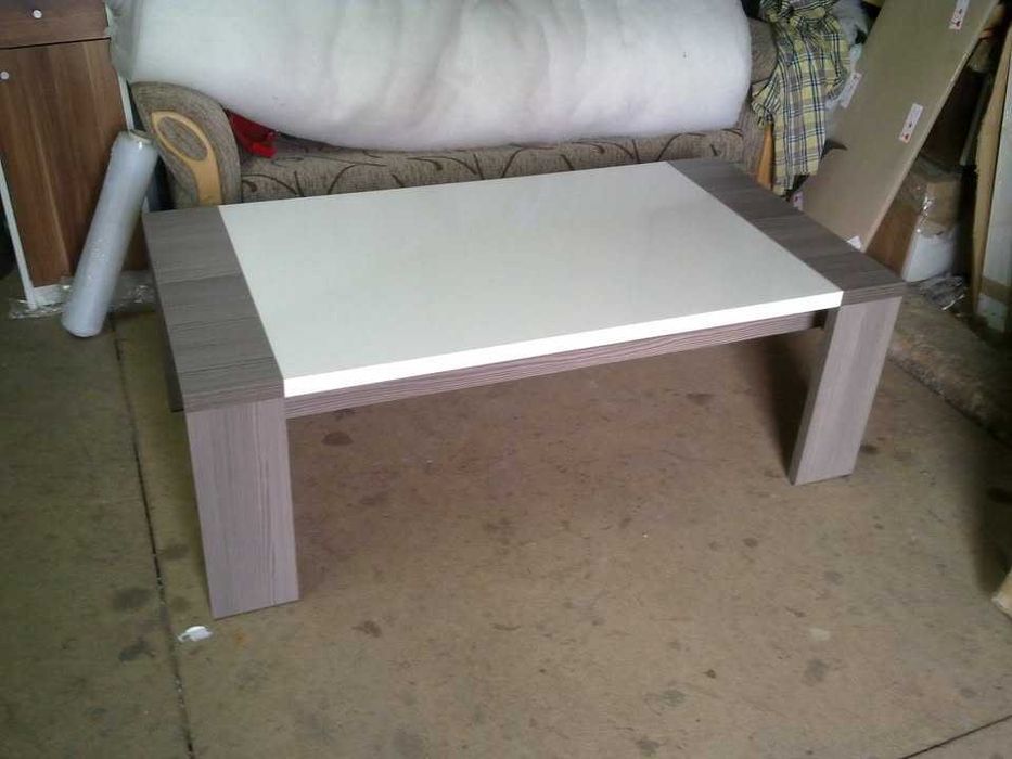 Augusto 135x70x47 (blat biały połysk) Nowa ława