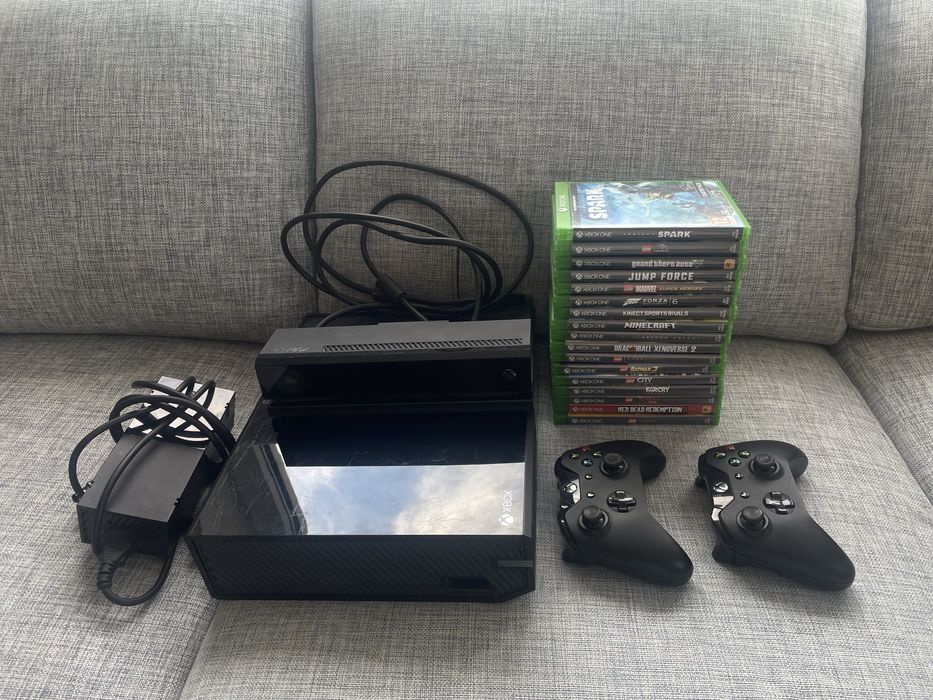 Zestaw Xbox One | Kinect | 2 Pady | 15 Gier (GTA V, RDR, Minecraft) OKAZJA