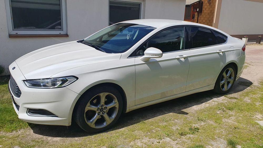 Ford Fusion Ford Fusion 2,5b+LPG Biała Perła
