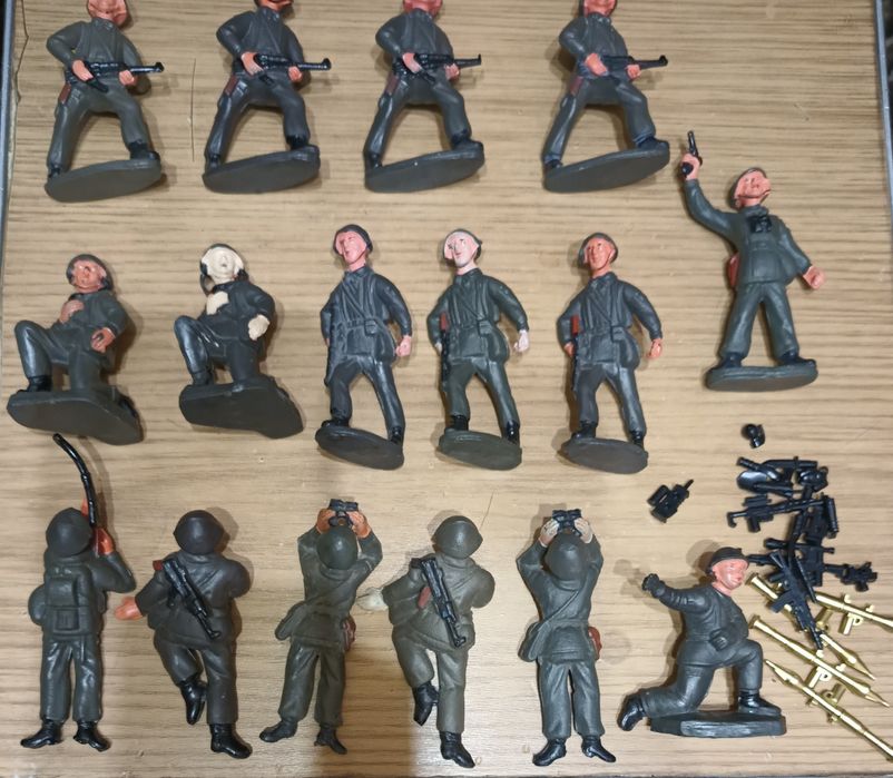 Продам солдатиков.