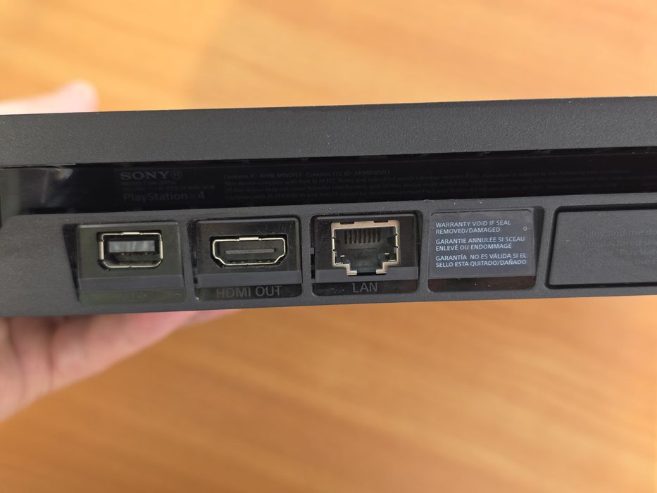 PlayStation 4 Slim 500GB  Заводська пломба / Ідеал