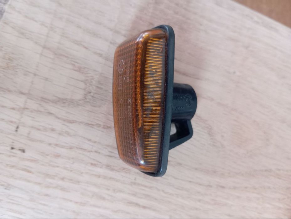 Поворотник до автомобіля пежо 806