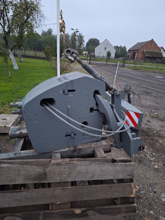 Obciążnik na przedni tuz