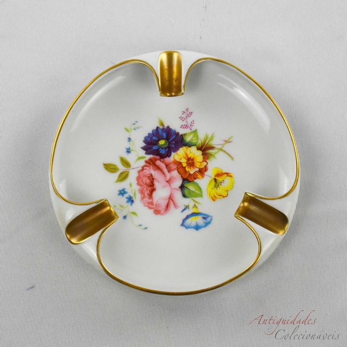 Cinzeiro redondo porcelana Artibus decorado com flores