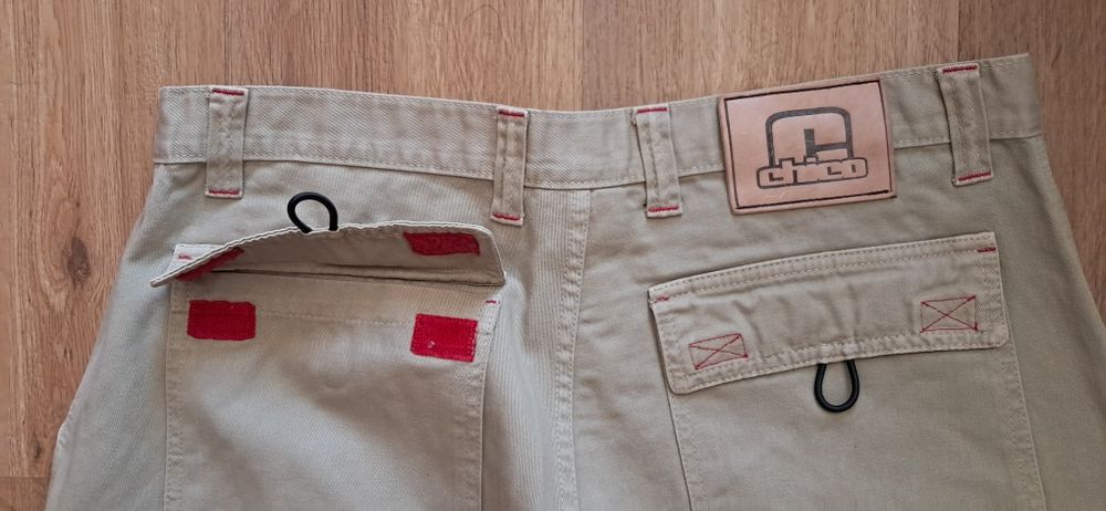 Calças Chico como novas