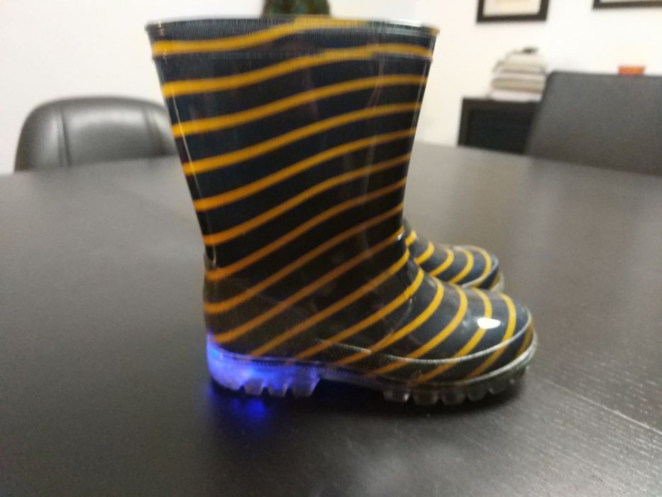 Galochas com luz