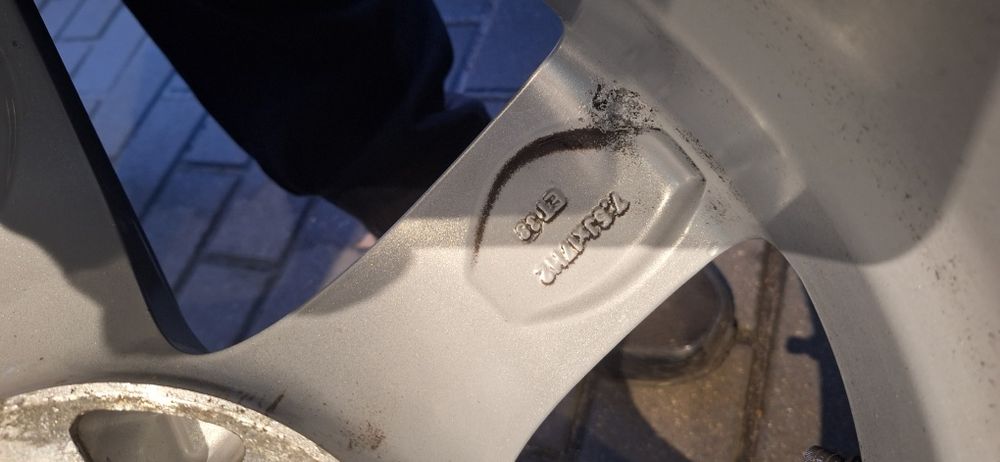 Zimowe koła VW Tiguan 235x55x17