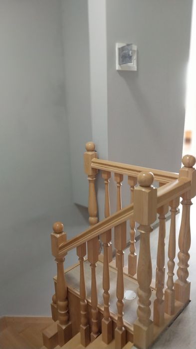 Обмін на квартиру, добротний будинок з бомбосховищем, підвал