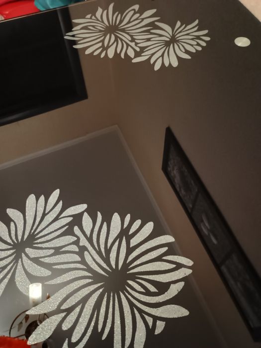 Продам стол для кухни.