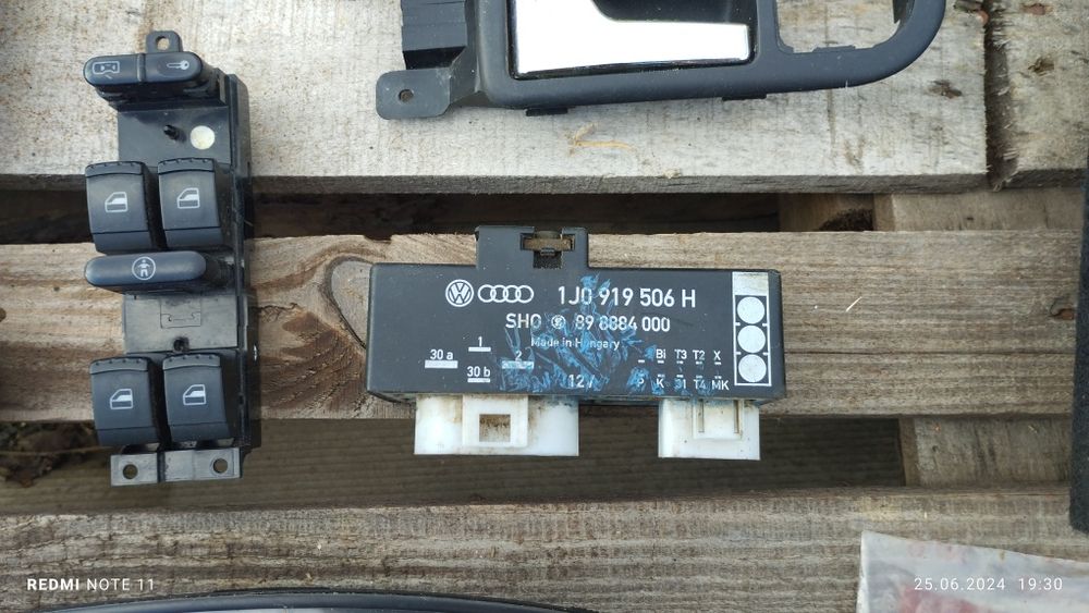 Продам на Гольф 4