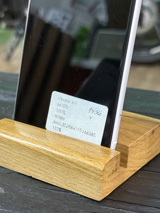 iPhone XR 64 GB Trade in