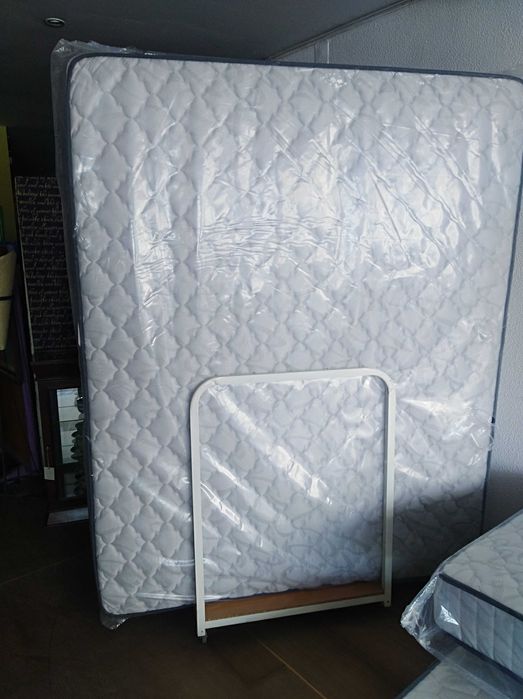 Colchão casal Ortopédico 190 x 140, NOVO