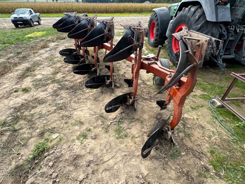 Pługi 6 Gregoire Besson Vario 5 plus 1 Lemken