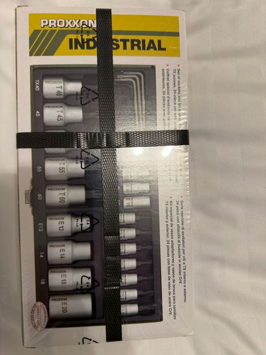 Klucze z  treszczotką nasadki PROXXSON  NOWE