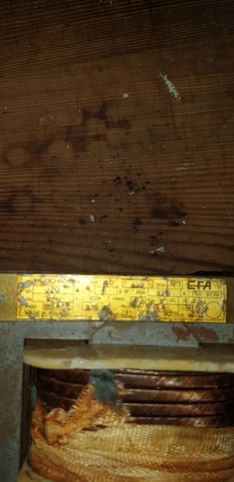 Transformator, sprawny.