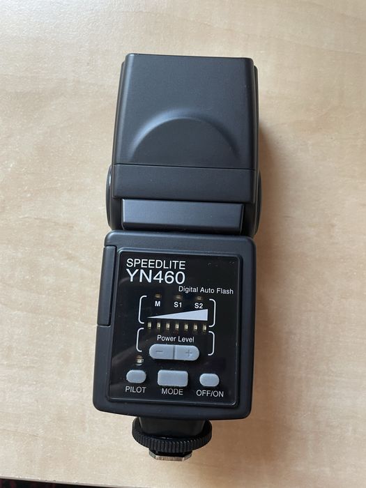 Спалах SpeedLite YN460