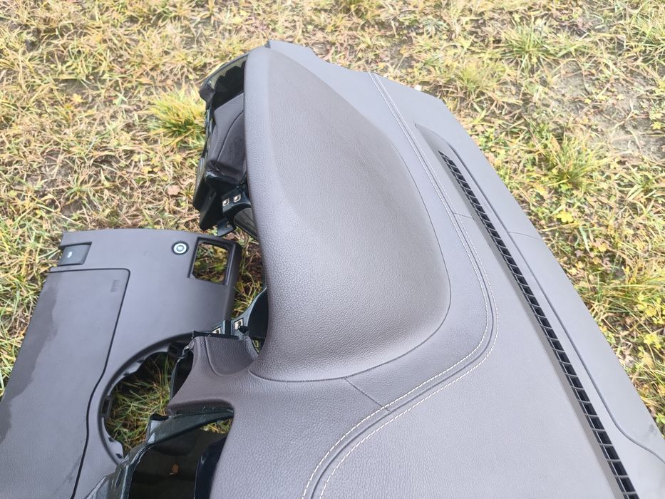 Deska rozdzielcza Jeep grand Cherokee Wk2 Brąz