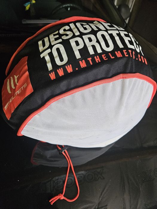 Мотошолом MT Thunder 4 SV Treads D3 Fluor Matt