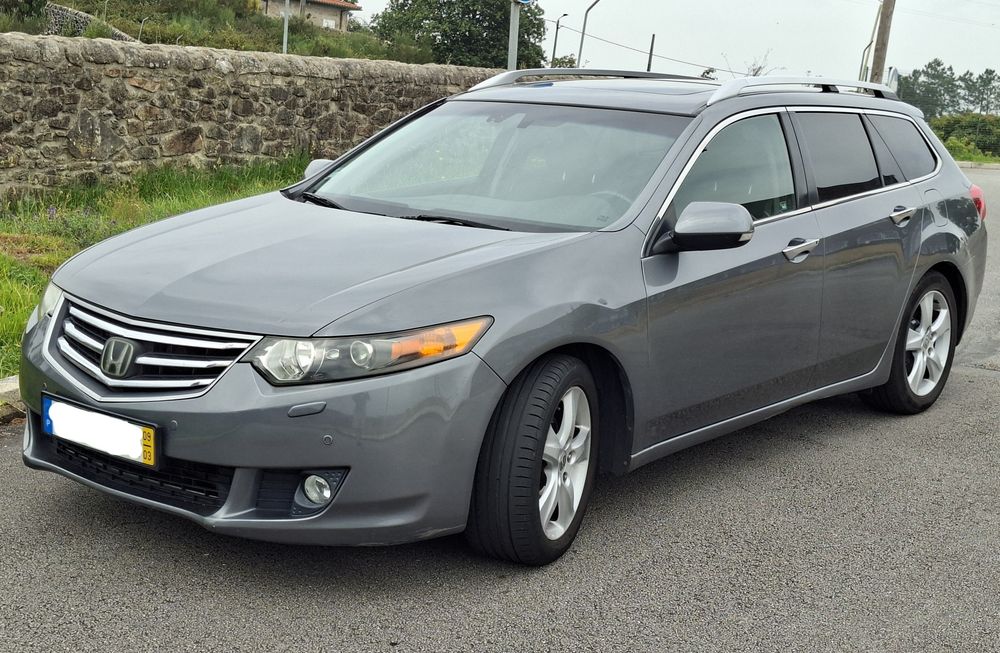 Honda Accord Tourer 2.2 i-DTEC - Conforto e Fiabilidade