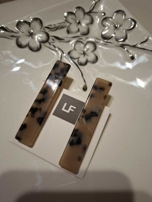 Spinki do włosów, dwie sztuki, nowe