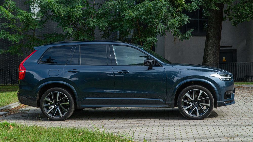 Wynajem Volvo XC90 – SUV Premium 7-osobowy