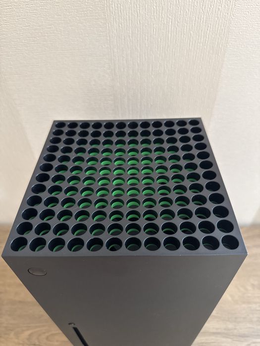 Ігрова консоль Xbox series x 1 tb + 2 геймпада + ігри